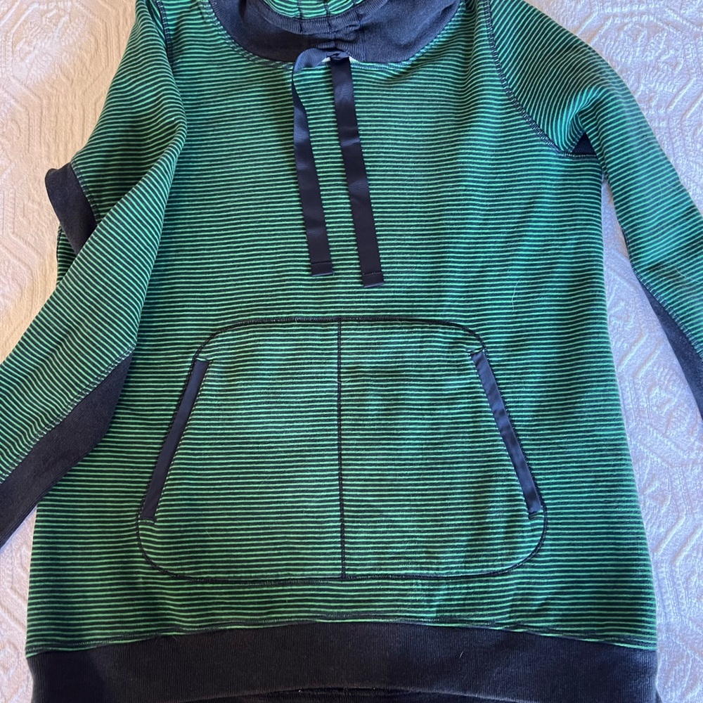 lululemon athletica Green and navy Striped sweatshirt - Picture 2 of 6